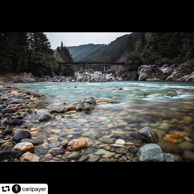 #repost @caripayer・・・Gifu, Japan______One more image from my trip to Gifu last weekend. We had such a wonderful time exploring the area. And it was fun to take the time and shoot some long exposures. If you have never been, the water is so clear in that region, and the deepest blue color. Just stunning, even in the winter. I might have to go back in a month for cherry blossoms. _________#gifuphoto #gifujapan #japannature #nipponpic #riverscape #nikonphotography #nikond850 #longexposure #wonderful_location #globetravel #yourshotphotographer